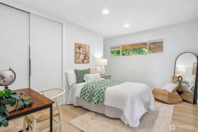 1318 Lake Washington Boulevard S, Seattle, WA 98144