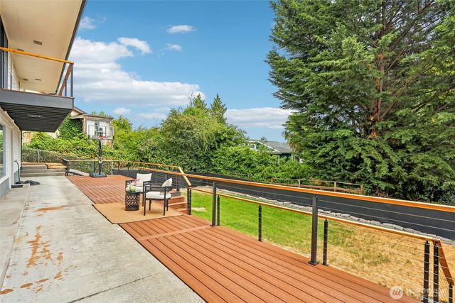1318 Lake Washington Boulevard S, Seattle, WA 98144