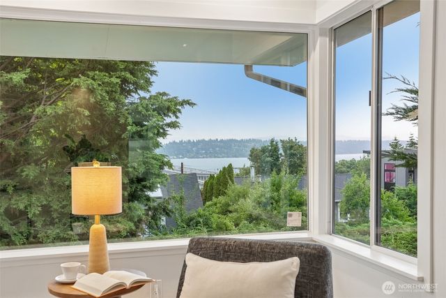 1318 Lake Washington Boulevard S, Seattle, WA 98144
