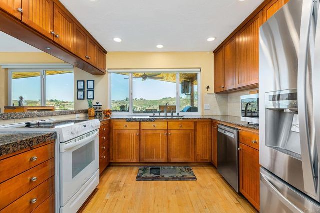 18759 Rangeland Road, Ramona, CA 92065