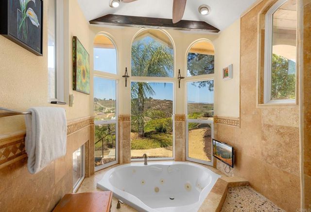 18759 Rangeland Road, Ramona, CA 92065
