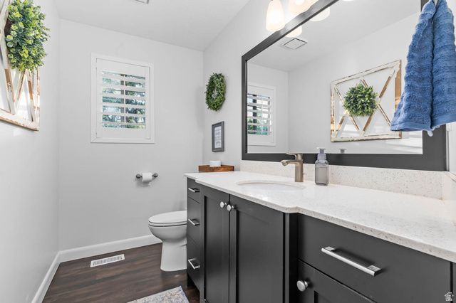6265 S 2225 E, South Ogden, UT 84403