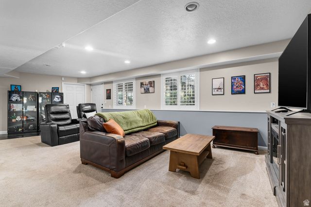 6265 S 2225 E, South Ogden, UT 84403