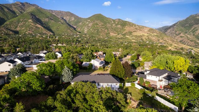 6265 S 2225 E, South Ogden, UT 84403