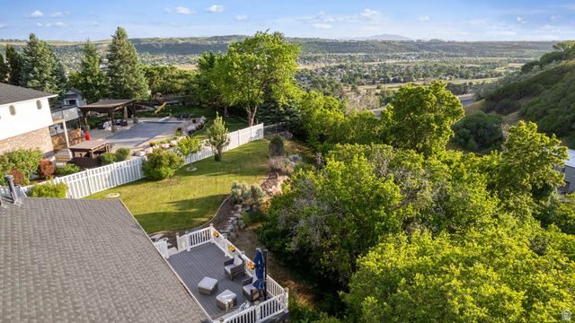 6265 S 2225 E, South Ogden, UT 84403