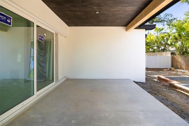 2114 FLOYD STREET, Sarasota, FL 34239