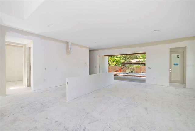 2114 FLOYD STREET, Sarasota, FL 34239