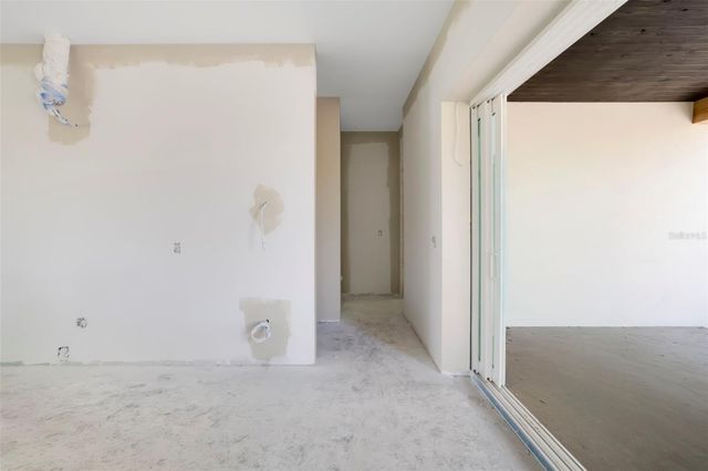 2114 FLOYD STREET, Sarasota, FL 34239