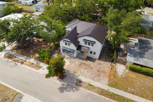 2114 FLOYD STREET, Sarasota, FL 34239