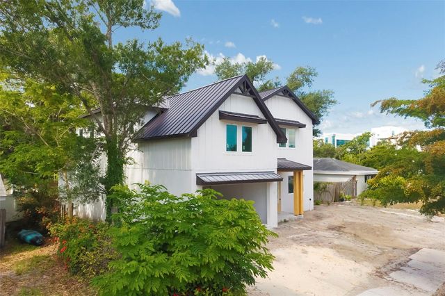 2114 FLOYD STREET, Sarasota, FL 34239