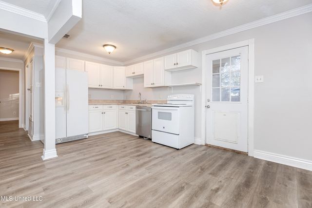 2314 14th Street, Pascagoula, MS 39567