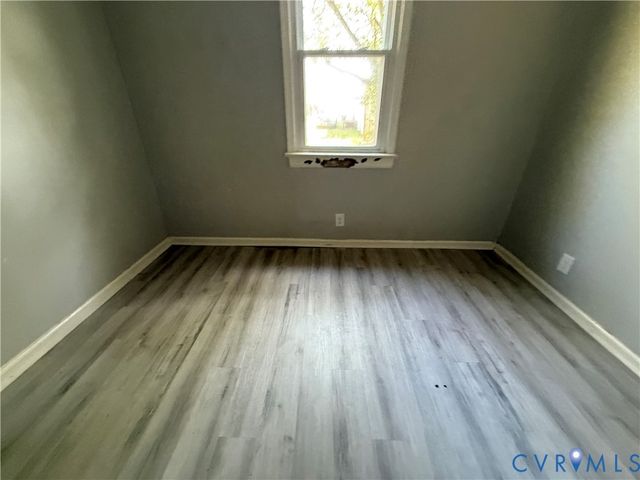 431 S 18th Ave, Hopewell, VA 23860