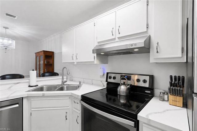 100 Windsor Ln Apt D, Williamsburg, VA 23185