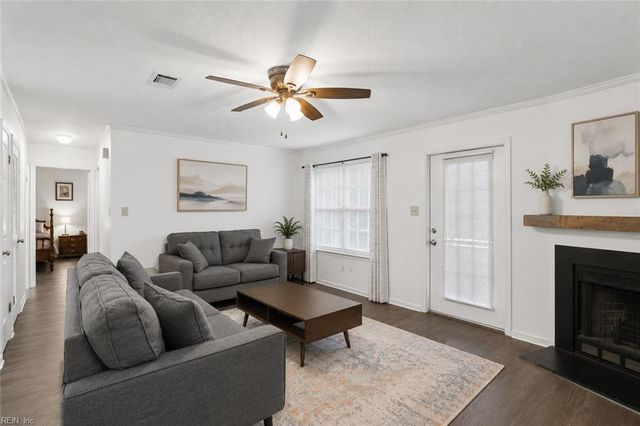100 Windsor Ln Apt D, Williamsburg, VA 23185
