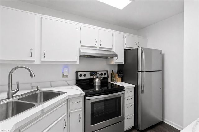 100 Windsor Ln Apt D, Williamsburg, VA 23185