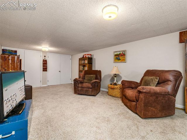 2932 8th Avenue, Pueblo, CO 81008