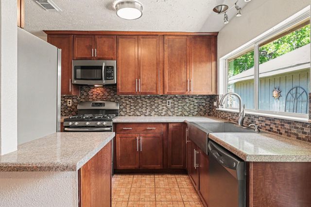 12118 Westwold Drive, Tomball, TX 77377