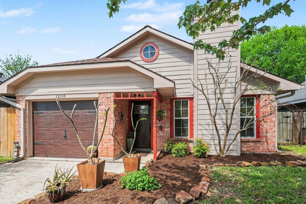 12118 Westwold Drive, Tomball, TX 77377