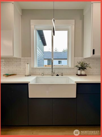 109 Sunrise Avenue SE, Ocean Shores, WA 98569