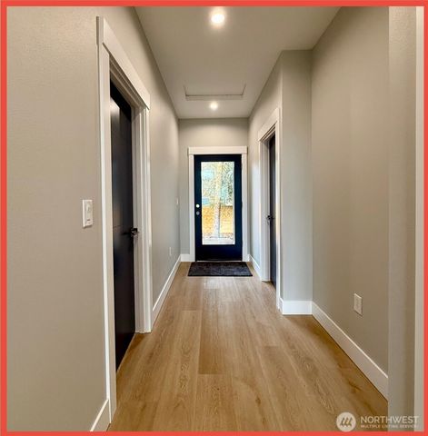 109 Sunrise Avenue SE, Ocean Shores, WA 98569