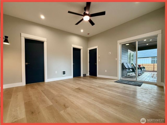 109 Sunrise Avenue SE, Ocean Shores, WA 98569