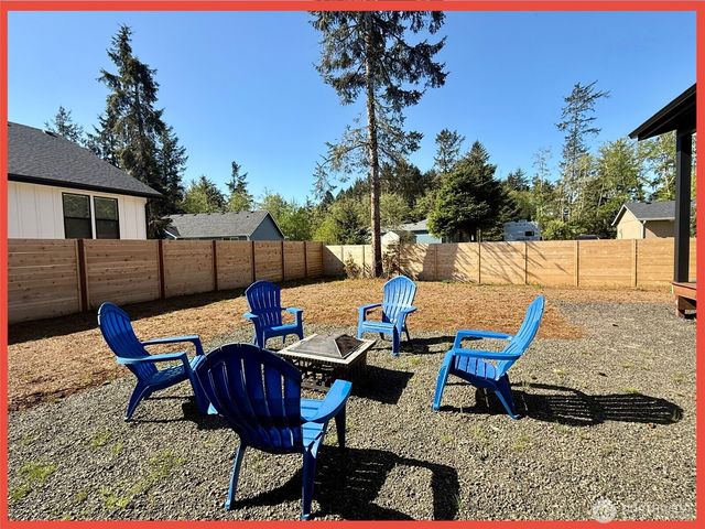 109 Sunrise Avenue SE, Ocean Shores, WA 98569