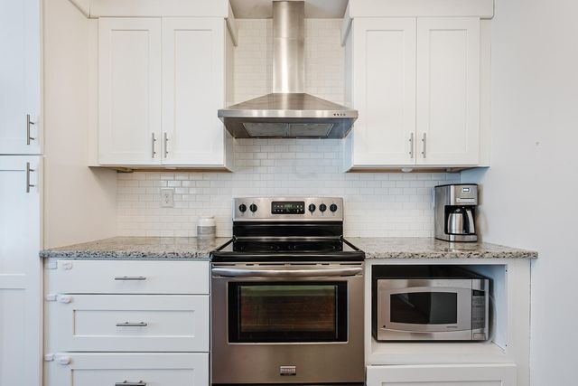 1260 Lakefront Drive, Charleston, SC 29412