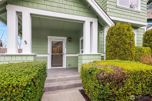 1944 NE Katsura Street, Issaquah, WA 98029