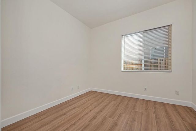 5843 Bridgecross Dr, Sacramento, CA 95835