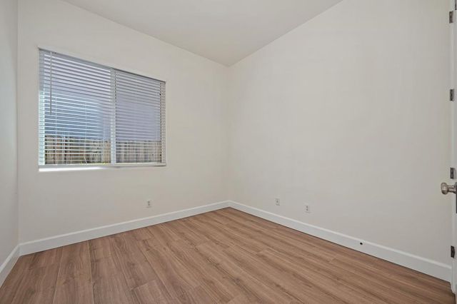 5843 Bridgecross Dr, Sacramento, CA 95835