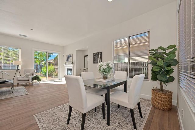 5843 Bridgecross Dr, Sacramento, CA 95835