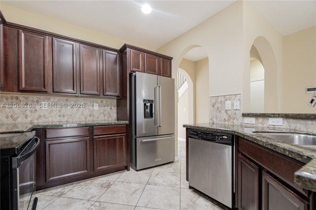 27621 SW 139th Pl, Homestead, FL 33032