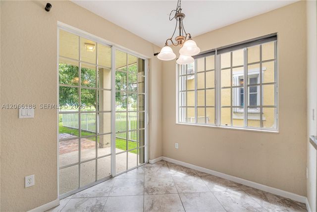 27621 SW 139th Pl, Homestead, FL 33032
