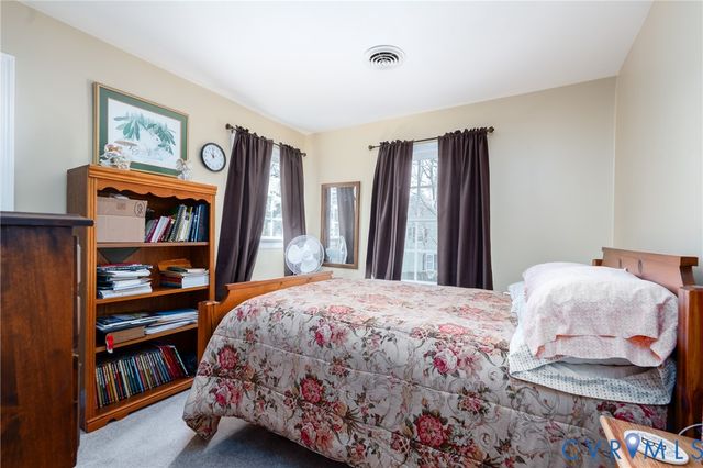 11801 Wiesinger Ln, Midlothian, VA 23113