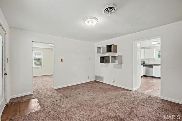 11108 Bernice Avenue, St Ann, MO 63074