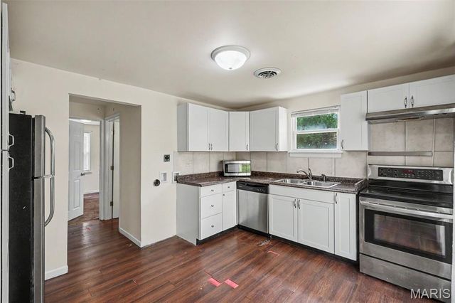 11108 Bernice Avenue, St Ann, MO 63074