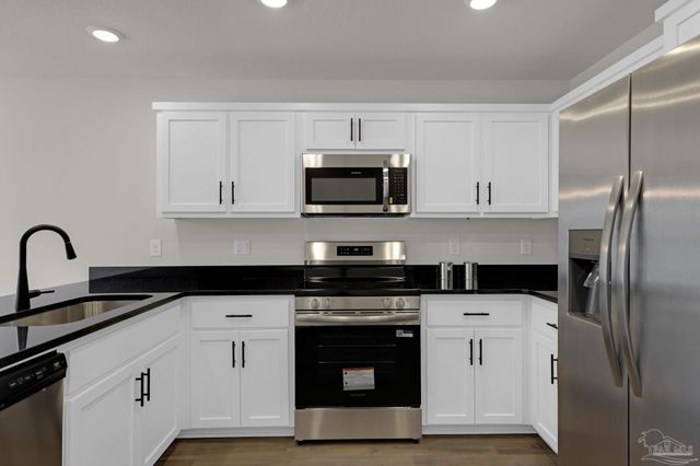 1014 Brimwood Cir, Cantonment, FL 32533