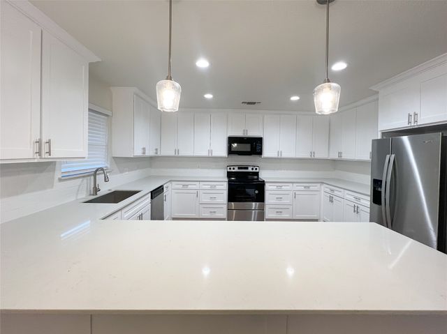 418 Jo Aynn Circle, Bonham, TX 75418