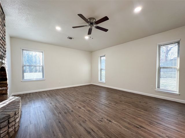 418 Jo Aynn Circle, Bonham, TX 75418