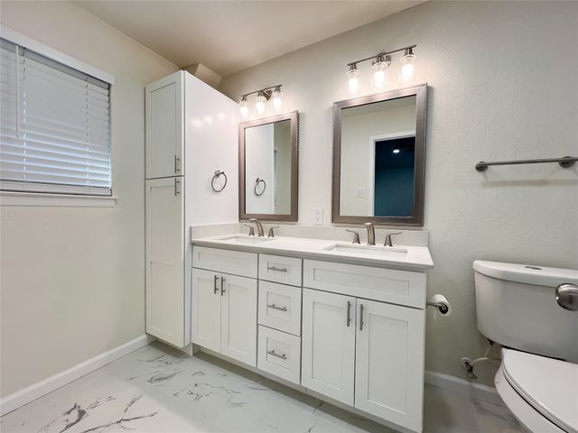 418 Jo Aynn Circle, Bonham, TX 75418