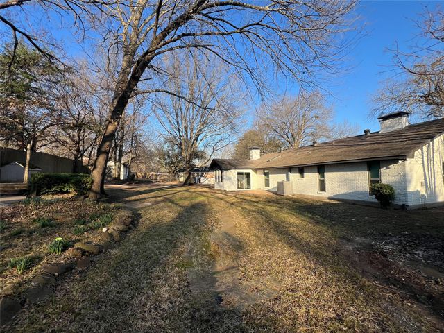 418 Jo Aynn Circle, Bonham, TX 75418