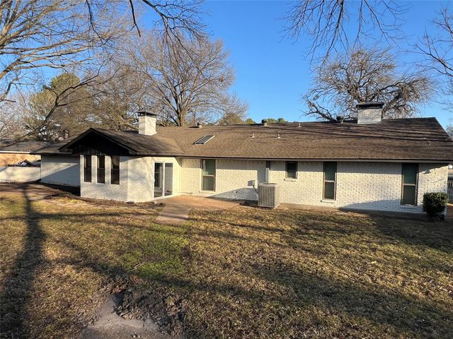 418 Jo Aynn Circle, Bonham, TX 75418