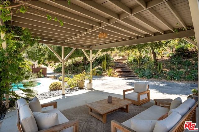 24537 Dry Canyon Cold Creek Road, Calabasas, CA 91302