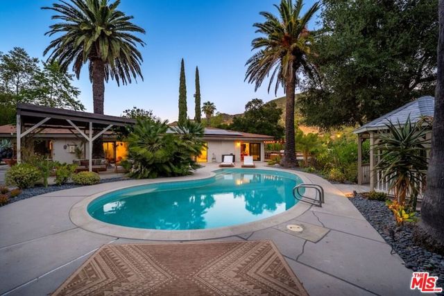 24537 Dry Canyon Cold Creek Road, Calabasas, CA 91302