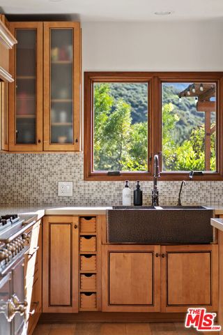 24537 Dry Canyon Cold Creek Road, Calabasas, CA 91302