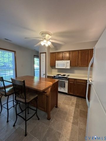 14604 Mill Spring Dr, Midlothian, VA 23112