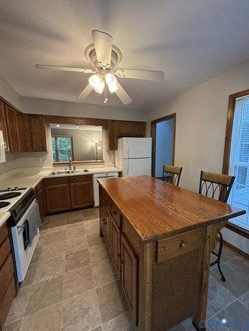14604 Mill Spring Dr, Midlothian, VA 23112