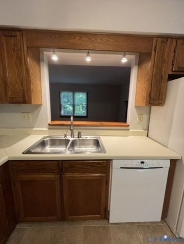 14604 Mill Spring Dr, Midlothian, VA 23112