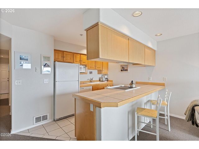 5201 Sw HIGHWAY 101, Lincoln City, OR 97367