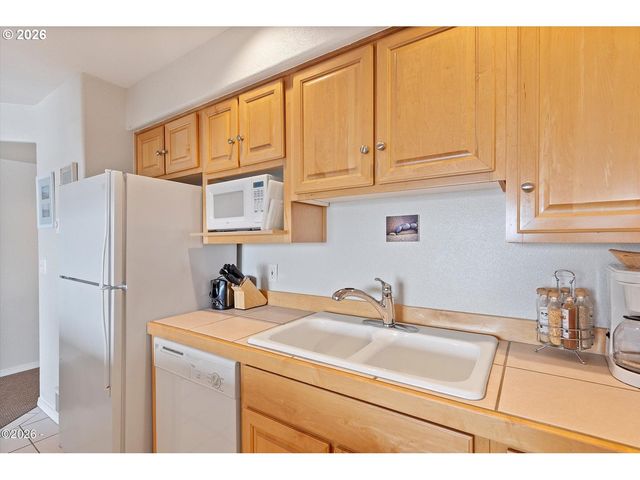 5201 Sw HIGHWAY 101, Lincoln City, OR 97367